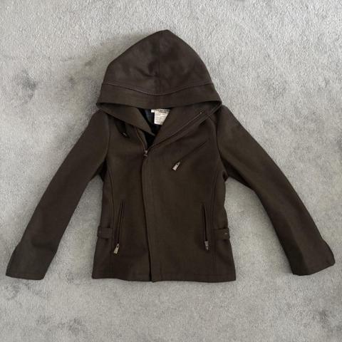 Designer Katherine Hamnett Wool Convertible ‘Alien’ Asymmetrical Hooded Jacket 

Bought but never really used, worn once, bought pre-owned

Condition: Good vintage condition with light signs of wear consistent with age. Plenty of life left and presents beautifully.

Size: Women’s Large (L)

Materials: Wool 75%, Nylon 25%, Polyester Lining 100%