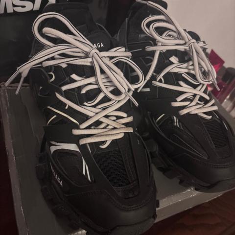 balenciaga track