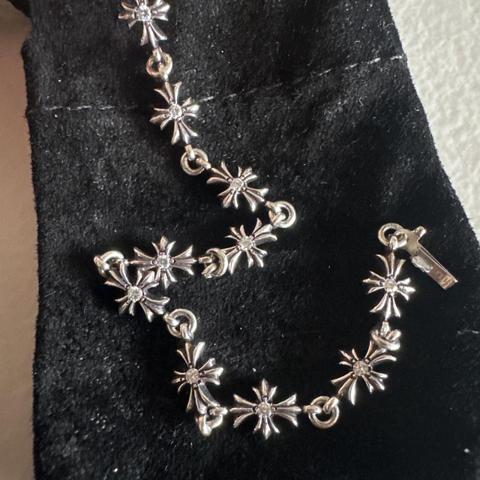 chrome hearts tiny e bracelet