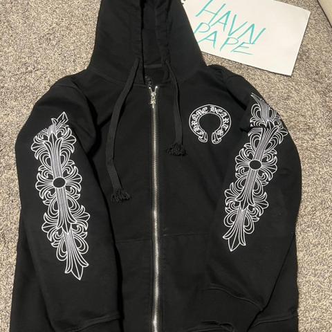chrome hearts horseshoe floral cross sleeve