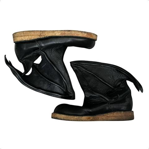 biopolitic batwing creeper boots sz9