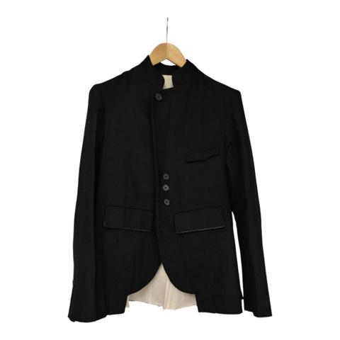 Unbranded Elena Dawson Style 4-Button Blazer (Black Crumpled Wool)

Masterfully crafted artisanal blazer channeling the haunting, deconstructed aesthetic synonymous with Elena Dawson. This piece is a study in raw elegance, blending historical tailoring with a lived-in, avant-garde sensibility

Iconic 4-button front closure with a structural stand collar that can be worn up or folded down to form notch lapels. Features signature raw, unfinished edges that fray beautifully over time, celebrating the beauty of imperfection.

Crumpled wool in deep, moody black with contrasting off-white cotton lining, providing a sophisticated layer of depth. Leather button backings.

Excellent, meticulously kept.

#artisanal #deconstructed #avantgarde #rawedge #darkromantic