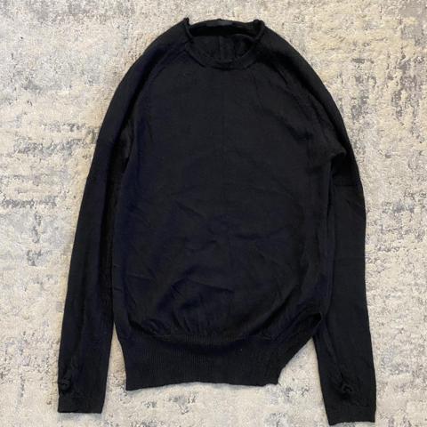 The Viridi Anne - Alpaca Wool Gloved Sweater W/ Thumb Holes

Condition: 9/10

Size: 3/M

Chest
19 in
48.3 cm

Length
31 in
78.7 cm

Sleeve Length
35 in
88.9 cm

Item Details:
Crafted from soft alpaca wool, this sweater features elongated sleeves with thumbholes, a raw neckline, and an asymmetrical split hem for subtle deconstruction. The raglan sleeve design contours the shoulders, enhancing mobility and fit. Minimalist yet expressive, it blends comfort with The Viridi Anne’s signature post-industrial edge.

@SCENEGIRLHI

Same/Next Day Shipping
Marked as Gift + Low Value for International Orders 2-3 Week Delivery, DM for Express options via UPS

@SCENEGIRLHI