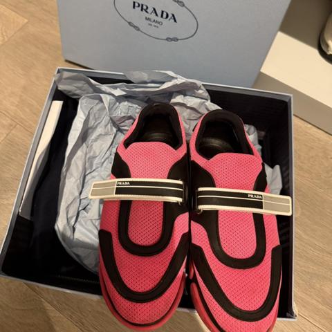 prada pink cloudbust 41
