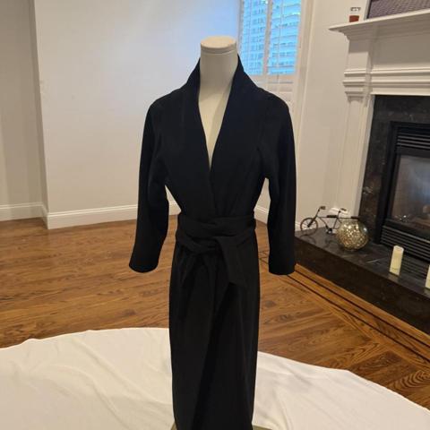 Max Mara made in Italy Black wrap dress with belt #wrap #minimalist