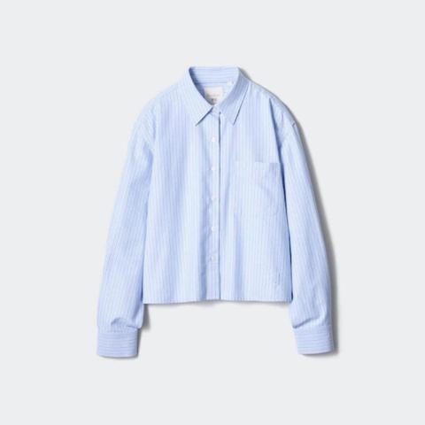 JW Anderson x Uniqlo Blue and white striped button-up shirt Size M. No flaws new without tags please feel free to send any offers or questions! 🩵


#stripes #buttonup #preppy
