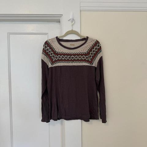 Kapital brown long sleeve shirt with geometric pattern on the shoulders #geometric

Kapital Men's Long-Sleeve Fair Isle Yoke Top in Plum and Cream

Size 3