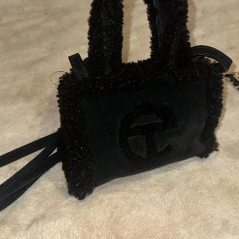 Black faux fur mini handbag with logo #mini #fauxfur