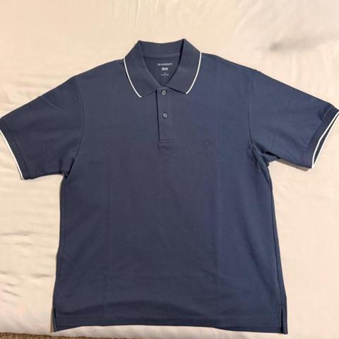 JW Anderson x Uniqlo DRY Pique Navy Polo Shirt | Tipping relaxed fit

Size Medium
*No Tags* 
*Brand New, Never Worn*




#uniqlo #polo #designer