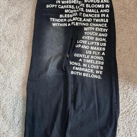 ihatestars poem jeans size 34

#baggyjeans #y2k #peaceinwar #ihatestars