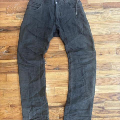 Damir Doma Silent distressed pants. 

Size 34

#damirdoma #rickowens #artisanal