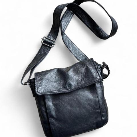 Masaki Matsushima silver leather crossbody bag with adjustable strap #leather #crossbodybag