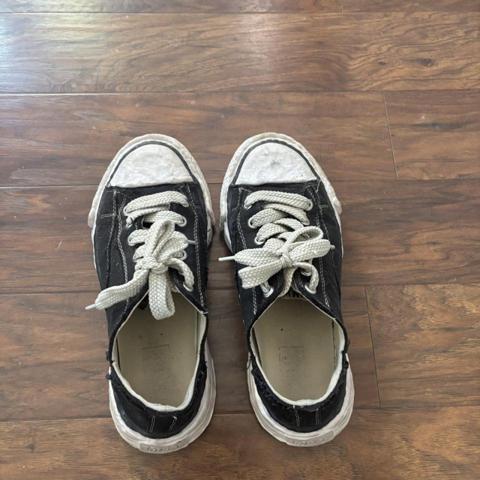 maison mihara black size 43 w/ box
#maisonmihara #yasuhiro