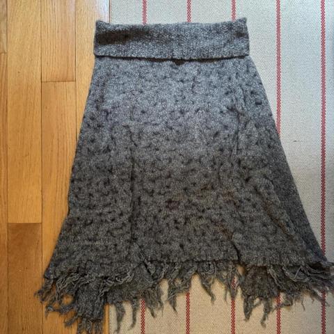 Coolest asymmetrical knitted skirt / can be worn as a dress fits me low waisted as a xs no brand