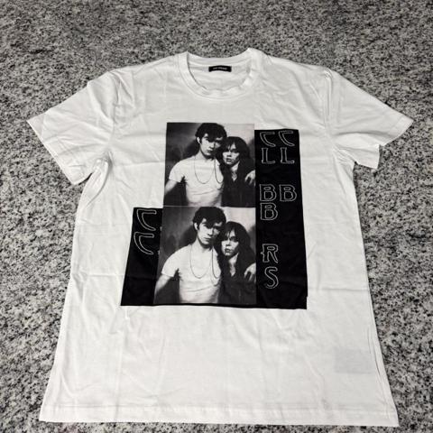 Raf Simons white tee 
Size MEDUIM 
Pretty new only been worn a few times 
No stains, rips, etc
Dm any questions