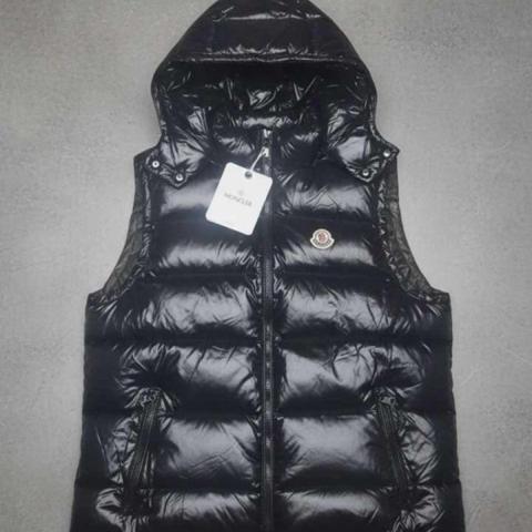 Moncler Black Puffer Vest
Brand new with tags
#moncler #puffer