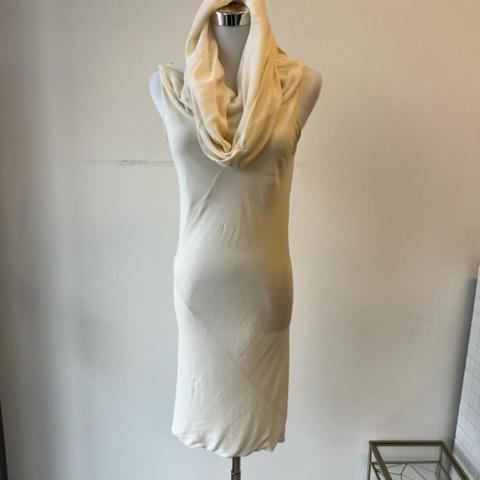 GARETH PUGH Silk Cowl Neck Dress - Size S 

Cowl neck can also be worn on top of the head like a hood or loose around the neck.

Great condition - some small minor pulls in 2-3 areas.

Care label removed.