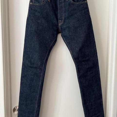 Pure Blue Japan SLB-019 Size 30 
16.5Oz Selvedge Denim Jeans 
Brand new with tags.

Actual measurements:
Waist - 31.75”
Front rise - 11”
Thigh - 12”
Knee - 7.5”
Leg opening - 6.35”
Inseam - 33.25”

#purebluejapan #japanesedenim #selvedge