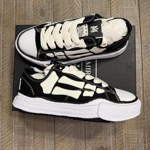 Maison Mihara Yasuhiro & Amiri - Black and White Sneaker

Dm for any questions 
More Sizes✅
#lifestyle #sneakers #designer #fashion #Amiri