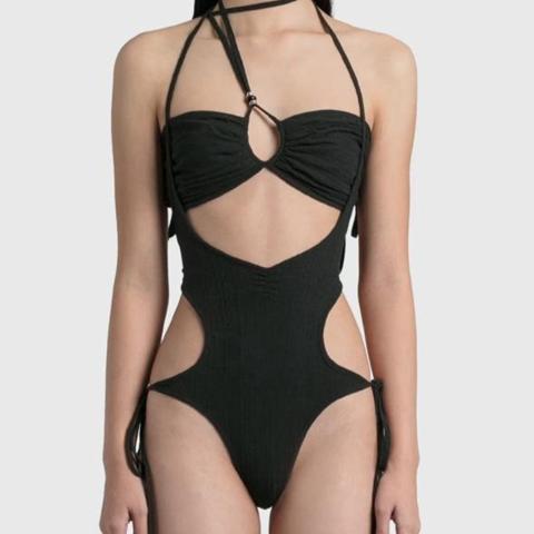 Hyein Seo Black Bandeau Bodysuit

message me before buying to remove boost!

worn once and is in great condition! this can also be worn as a swimsuit too which would be rly cute for the beach or pool! or for cute pics too!
this is sold out and discontinued 
size 0
Sleeveless rib knit bodysuit
Self-tie shoulder straps
Gathering on front
Beaded detail
Cut-outs throughout
Open back
Thong-style bottom
Color: Black
Material: 95% Polyester, 5% Spandex
See more Bodysuits and Clothing
Vendor Code: SS21 - BS1K
Model wears size 0
Model measures: Height 175cm, Chest 30.5”/77cm, Waist 22”/56cm, Hip 33”/84cm

#bodysuit #swim #hyeinseo #streetwear #revolve
