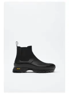 ZARA　VIBRAM　チェルシーアンクルブーツ