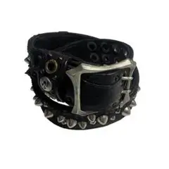 kmrii studs belt