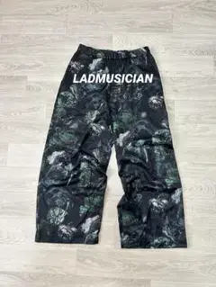 LADMUSICIAN 花柄 サテン ワイドスラックス