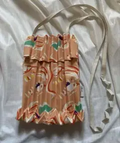 me ISSEY MIYAKE 柄プリント プリーツ バッグ