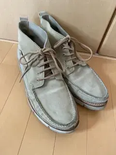 BUTTEROスエードレザー チャッカブーツ ベージュ
