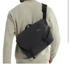Arc'teryx グランヴィル10 クーリエバッグ　ブラック