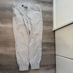 GOSTAR DE FUGA ライトグレー パンツ