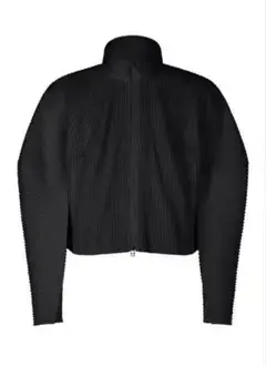 25ss HOMME PLISSE KINETIC SCULPTURE