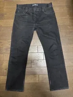 MCQ ブラックストレートデニム