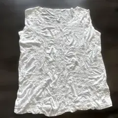 BASILE28 立体刺繍シャーリングトップス