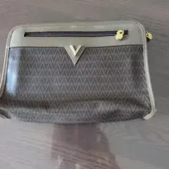 VALENTINO Vロゴ セカンドバッグ クラッチバッグ