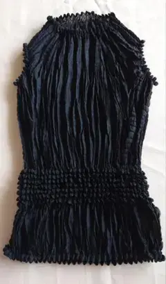 ブラック ノースリーブ トップス シャーリング加工