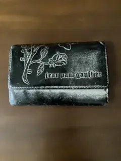 Jean Paul GAULTIER ローズ型押し キーケース
