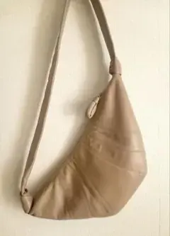 LEMAIRE クロワッサンバッグ ミディアム　ベージュ