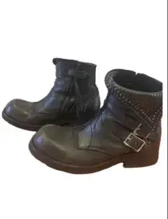 KMRii Studs python boots
