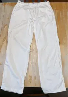 C.P. COMPANY サイズ50クリームチノパンツ
