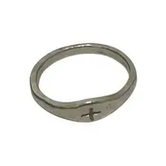 m.a+ Thin Single Carved Cross Ring 925