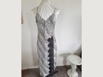 Stunning silk negligee Marvel by La Perla