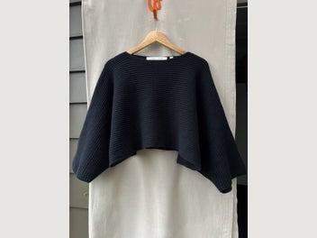 Uniqlo x Lemaire cropped 100% wool boat neck navy sweater size L