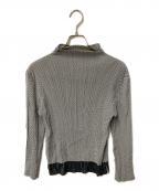 ISSEY MIYAKE FETEイッセイミヤケフェット）の古着「ハイネックプリーツカットソー」｜グレー×ブラック