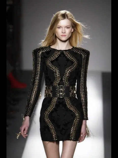 Vestido Balmain Fall/Winter 2010 Runway