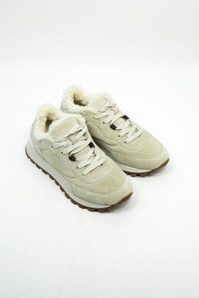 Brunello Cucinelli Sneaker mit Shearling in Hellbeige und Ecru