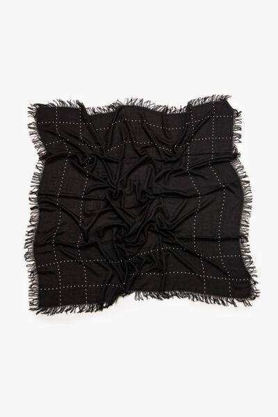 Gucci Tuch mit Nieten in Schwarz und Silber