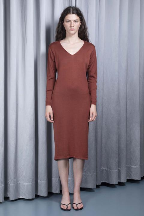 YOHJI YAMAMOTO
Open-back knit dress
1980s
900,00
€